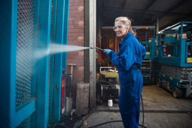 Why Choose Our Certified Pressure Washing Experts for Your Project Needs in Walnut Creek, OH?